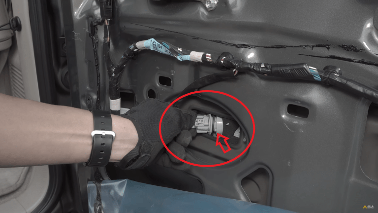 2003 – 2009 LEXUS GX470 REVERSE LED UPGRADE & INSTALL 1
