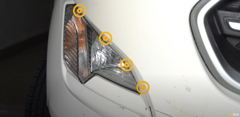 Change | Replace 2018 Ford EcoSport Front Turn Signal Lights, LED Install 2