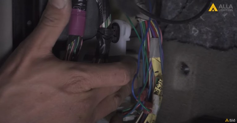 How to locate Electronic Signal Flasher Relay and Replace with LED Flasher 4