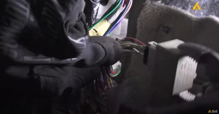 How to locate Electronic Signal Flasher Relay and Replace with LED Flasher 5