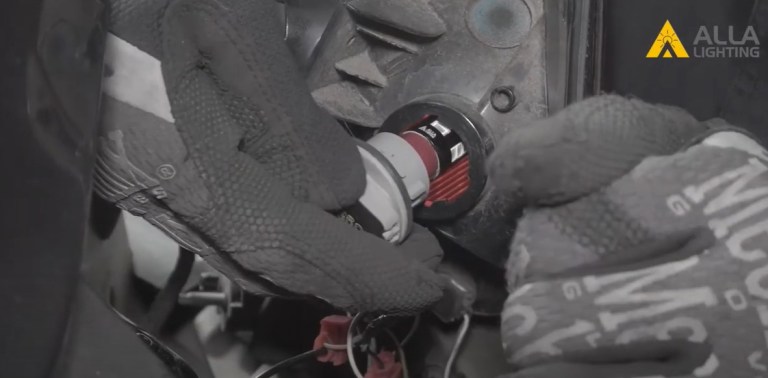 How to Fix Brake Light bulb Error Code when upgrade to LEDs 14