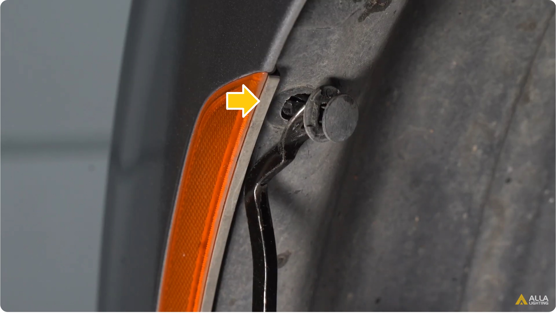 Easy Replace Headlight bulbs 2020-2023 Kia Soul | LED Installation 7