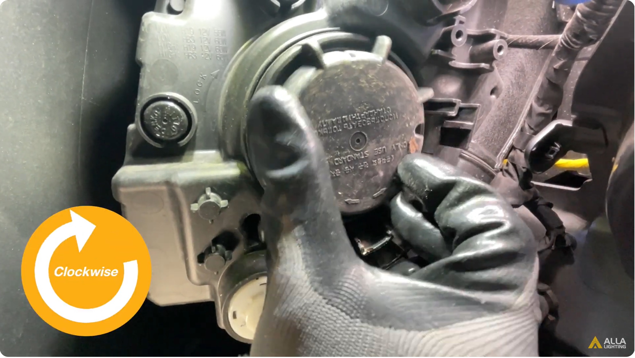 Easy Replace Headlight bulbs 2020-2023 Kia Soul | LED Installation 25