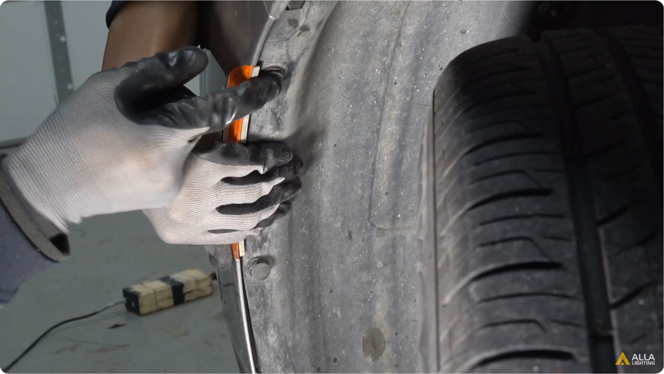 Easy Replace Headlight bulbs 2020-2023 Kia Soul | LED Installation 28