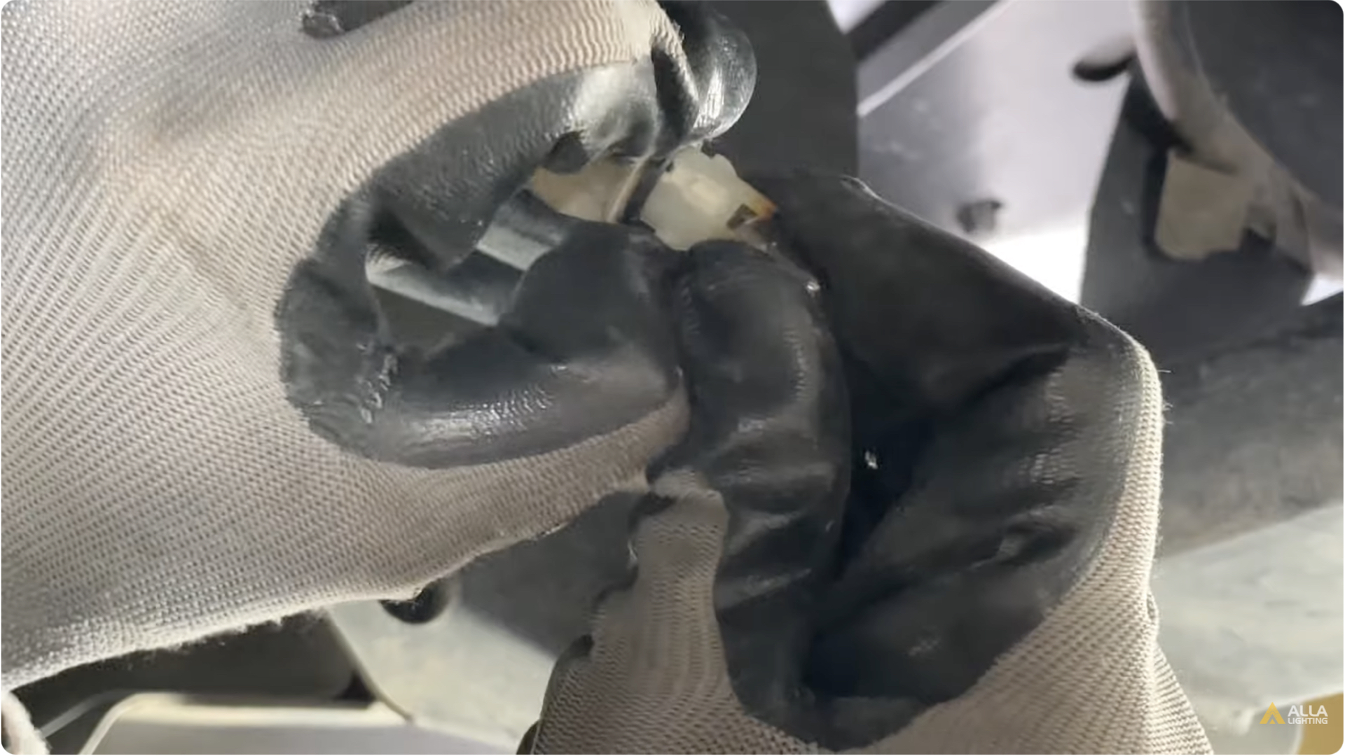 How to install 2019-2023 Ford Ranger License Plate Light Bulb 16