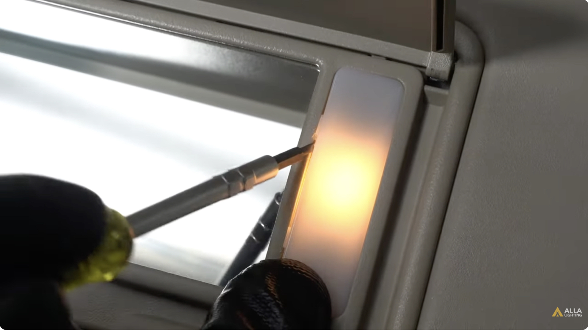 How to install 2019-2023 Ford Ranger Vanity Mirror Light 16