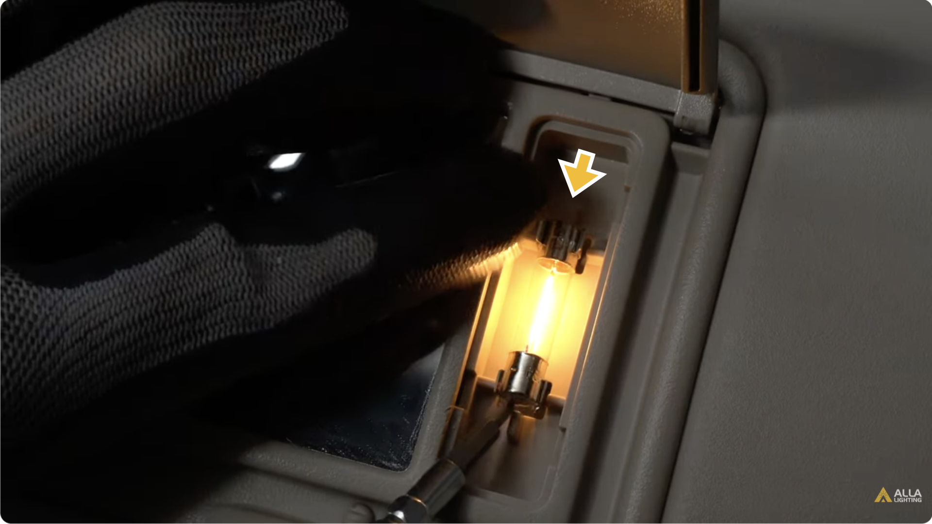 How to install 2019-2023 Ford Ranger Vanity Mirror Light 17