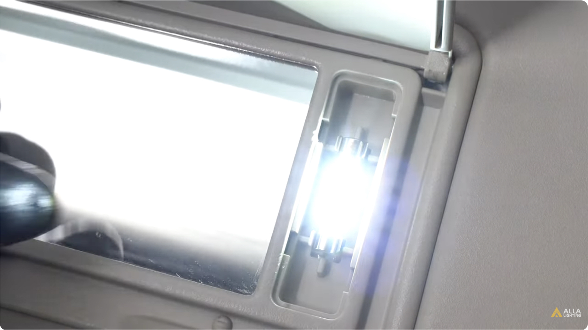 How to install 2019-2023 Ford Ranger Vanity Mirror Light 20
