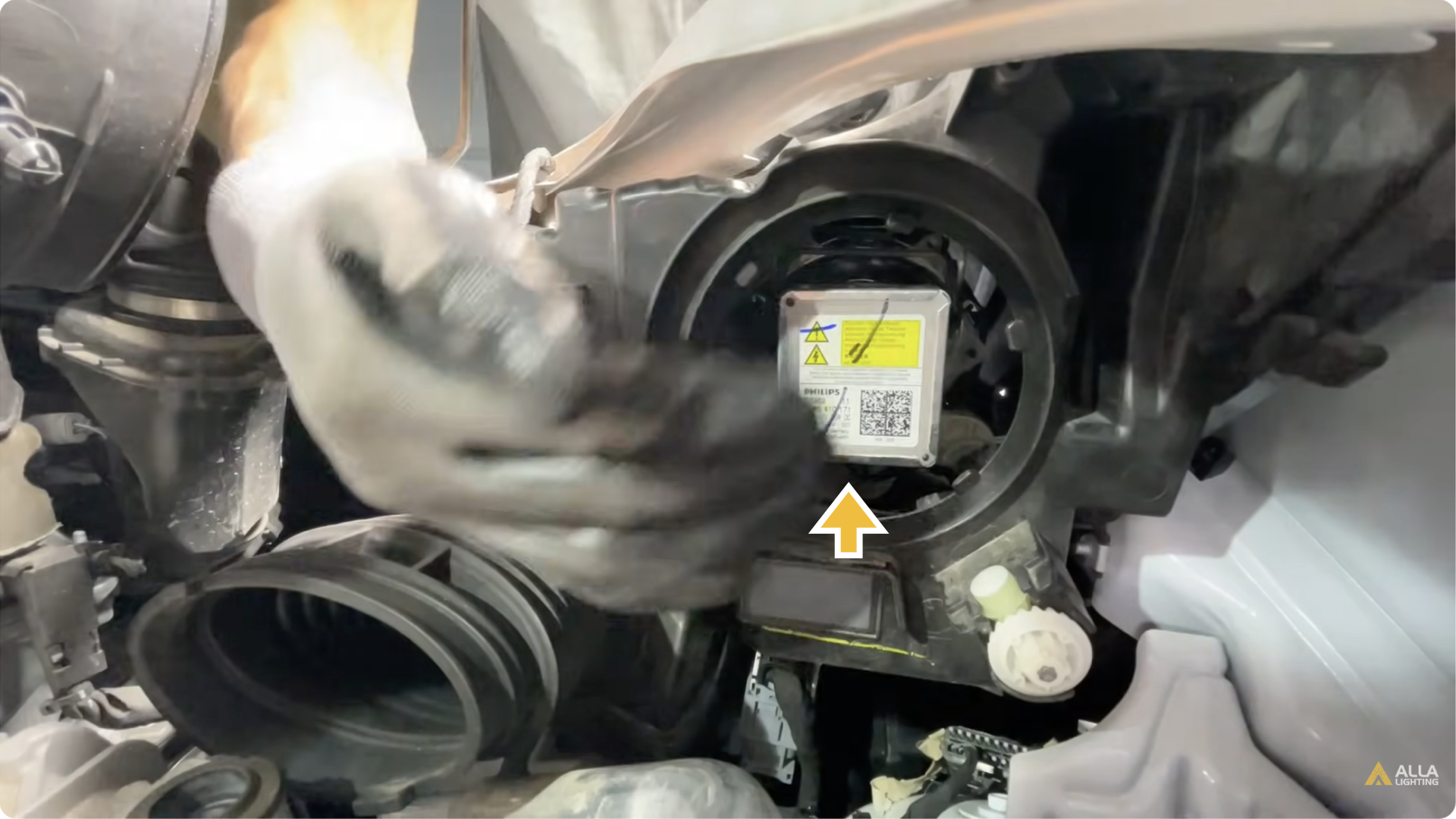 How to Change 2018-2023 Chevrolet Equinox Hi/Low Beam HID Headlights 24