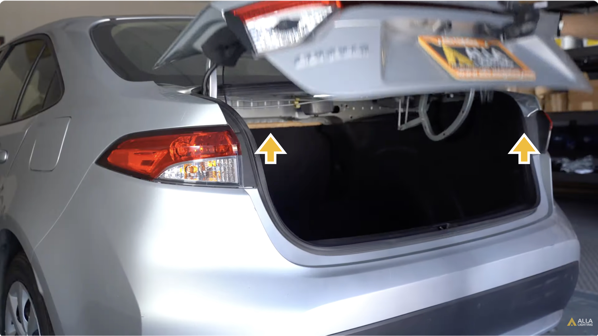 2020-2023 Toyota Corolla Rear Side Marker Lights Bulb Installation 3